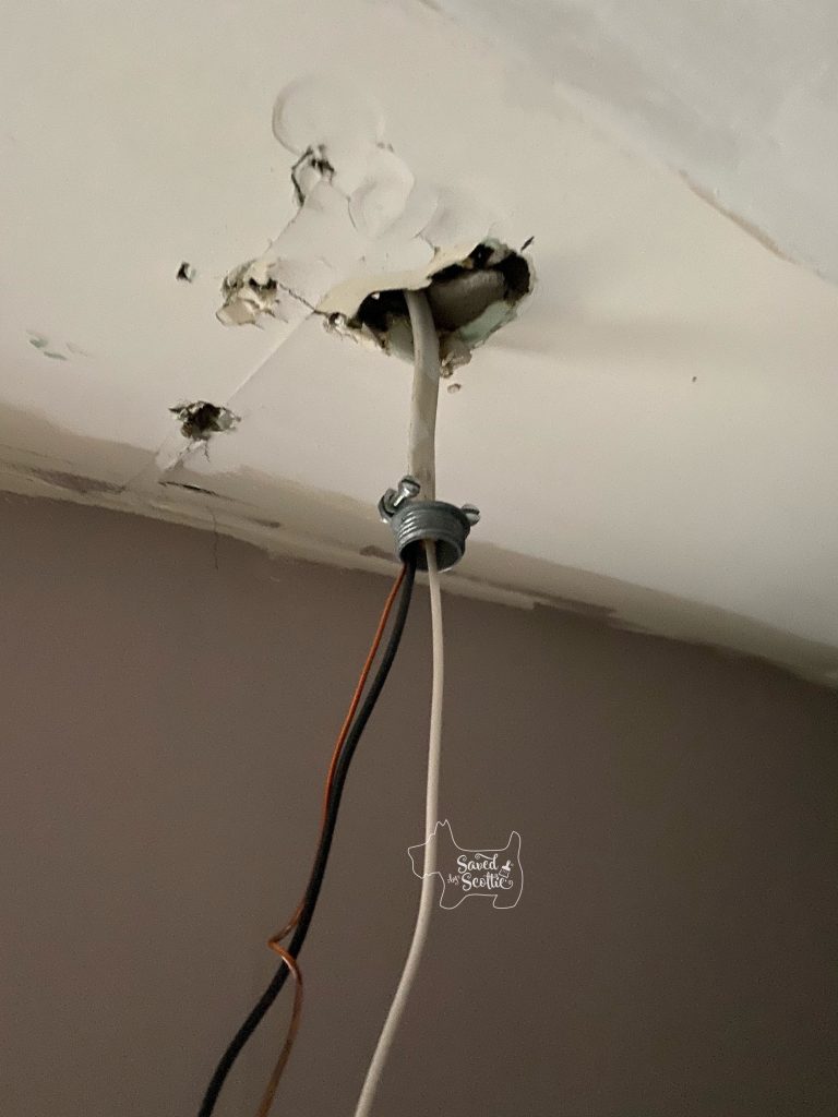 wires coming straight out of ceiling when fluorescent light removed